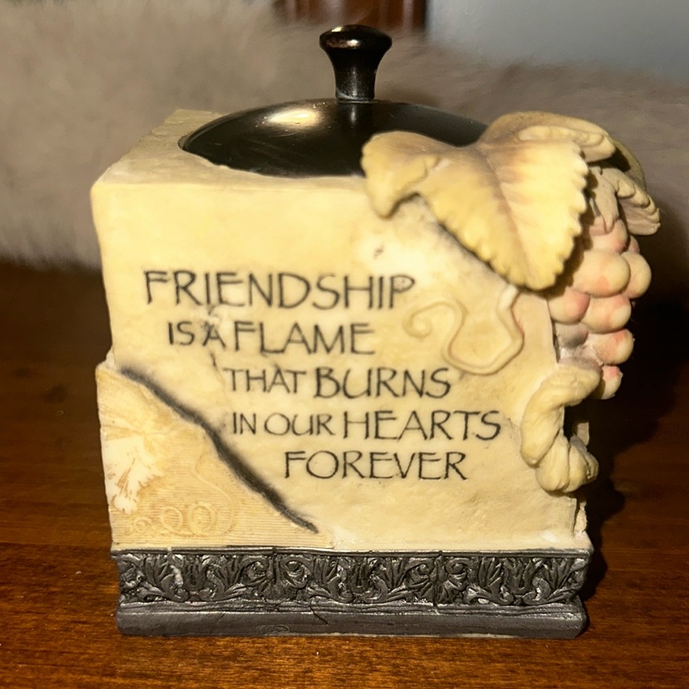 Friendship candle holder